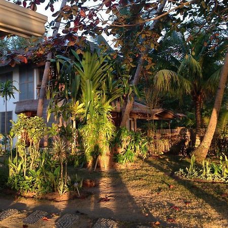 The Bruce Luxury Private Cottage Siquijor Exterior photo